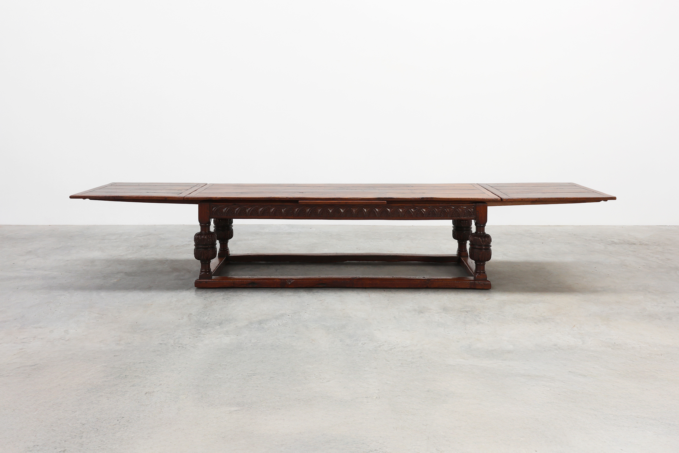 Large 17th‑Century Extendable Oak Dining Table, Francethumbnail